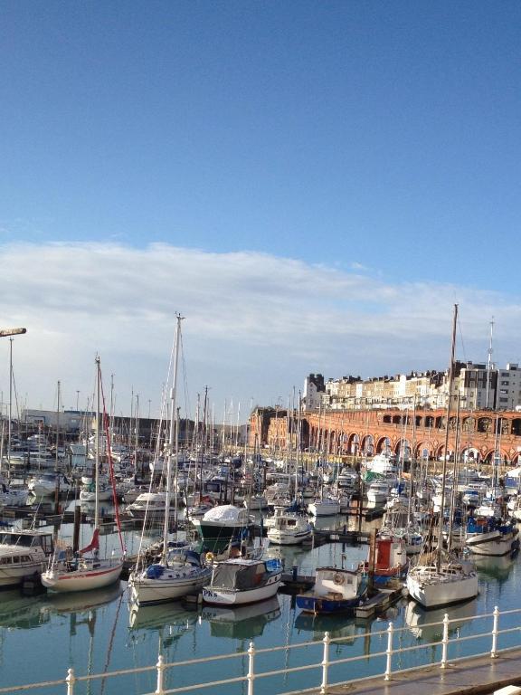 The Royal Oak Hotel Ramsgate Exterior foto